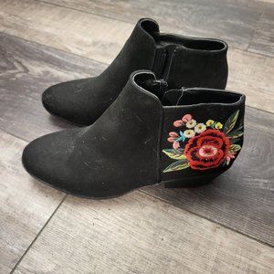 Sam Edelman floral rose embroidered ankle booties womens US size 4